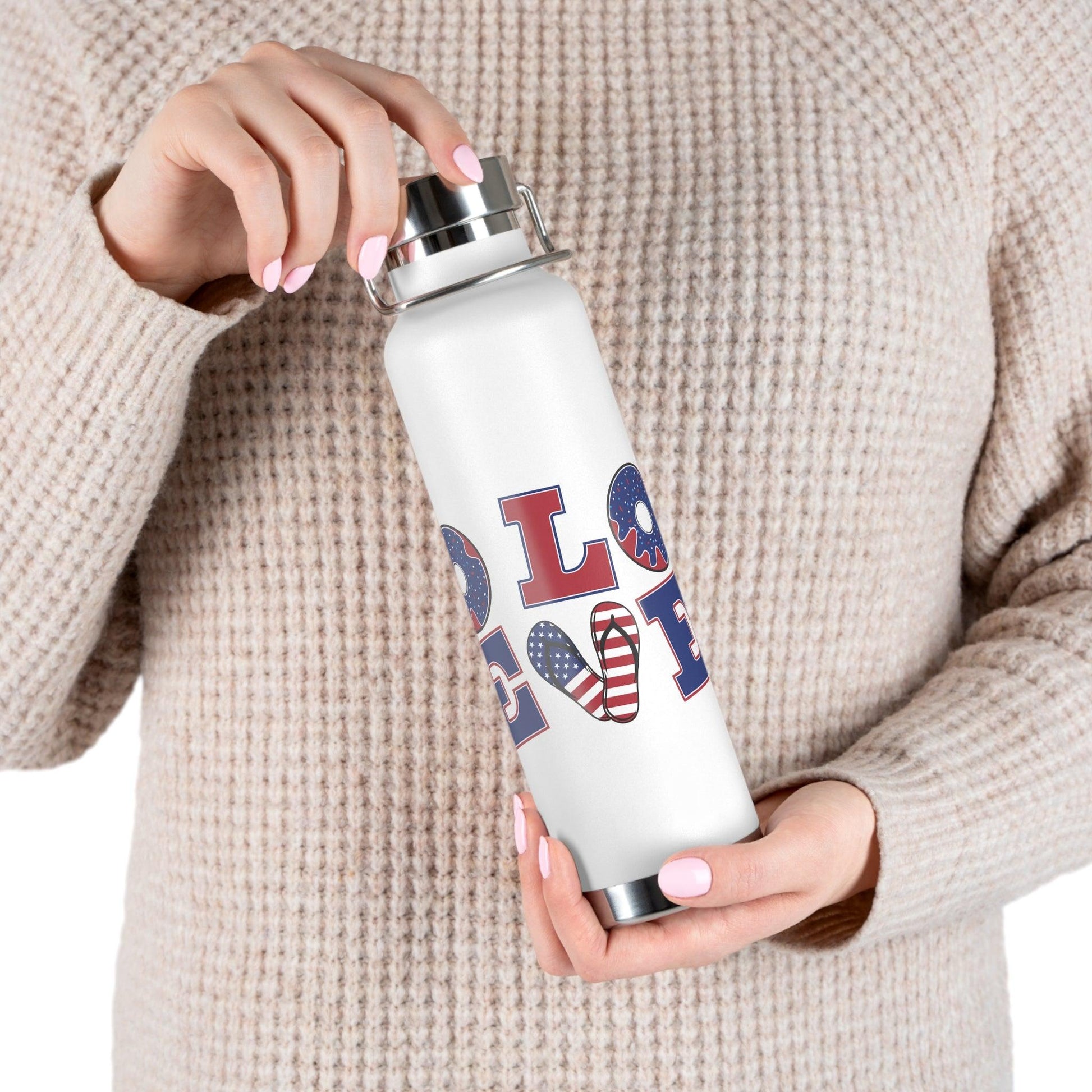 LOVE American Styled Red White and Blue Copper Vacuum Insulated Bottle, USA 22oz - Lizard Vigilante