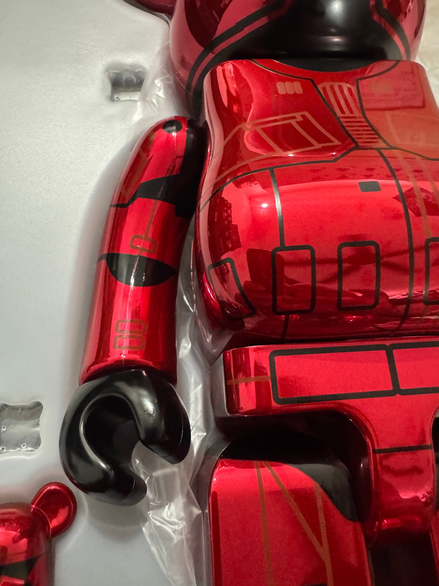 Medicom Bearbrick Star Wars Sith Trooper Chrome Version 400% and 100% Grail