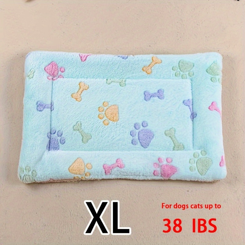 All-Season Dirt-Resistant Rectangular Pet Blanket - Comfortable Dog Paw Heart Print Pet Bed, 1pc