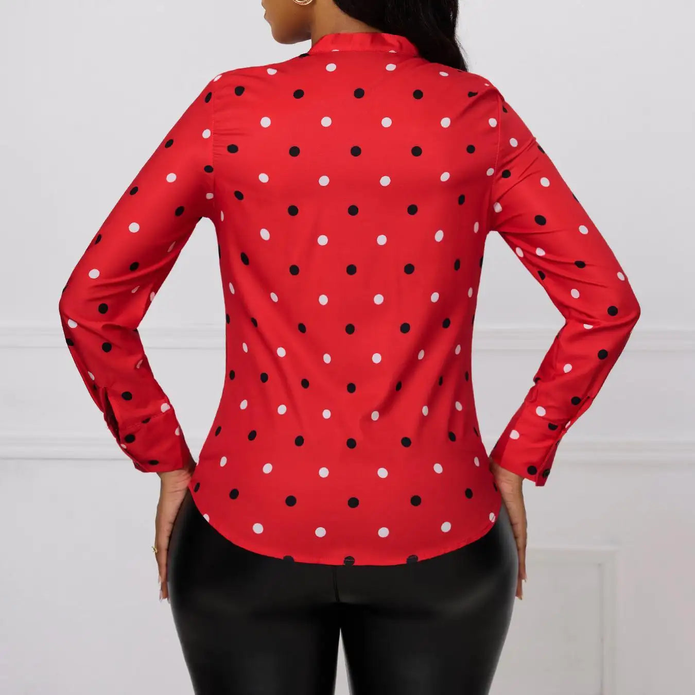 Ladies' Fashionable And Elegant Printed Polka Dot Solid Color Long Sleeved Shirt Top With Elegant Orientation