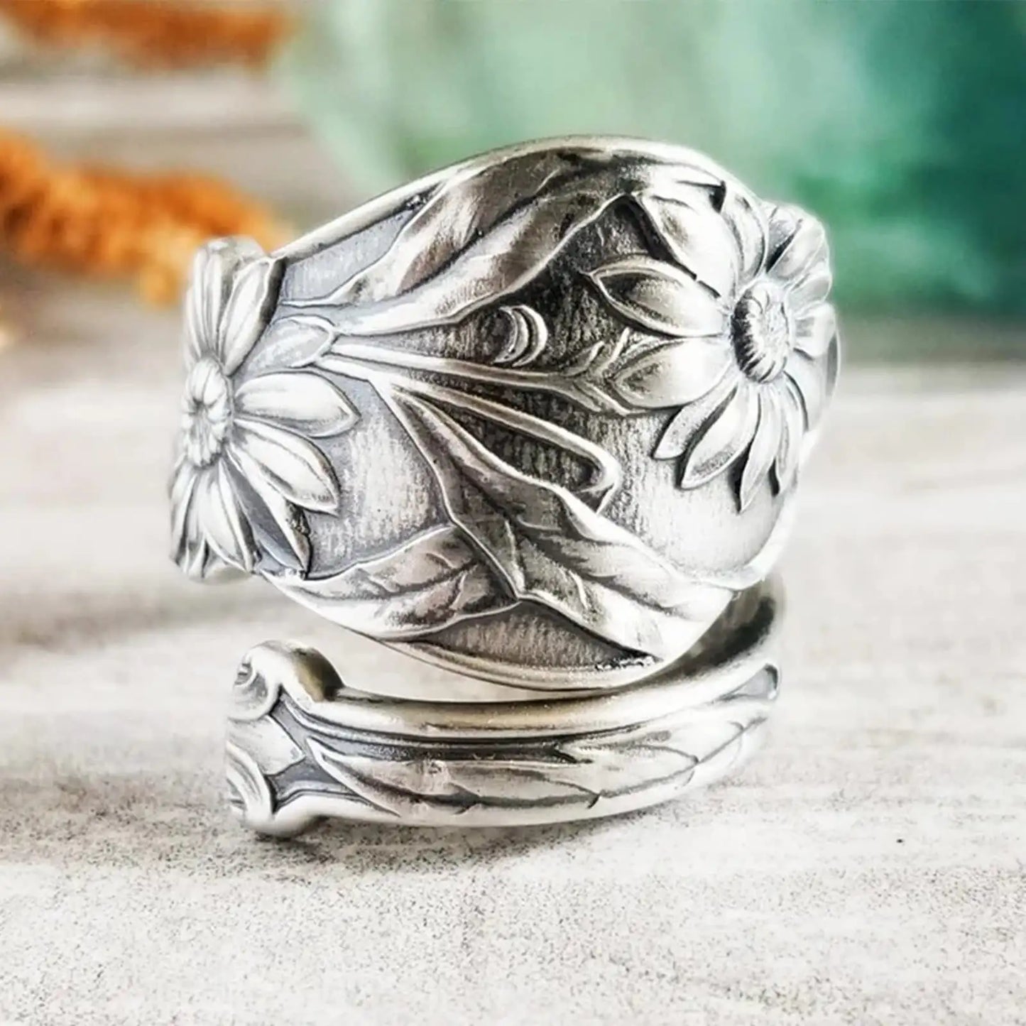 Carved Sunflower Retro Magnificent Open End Adjustable Women's Ring