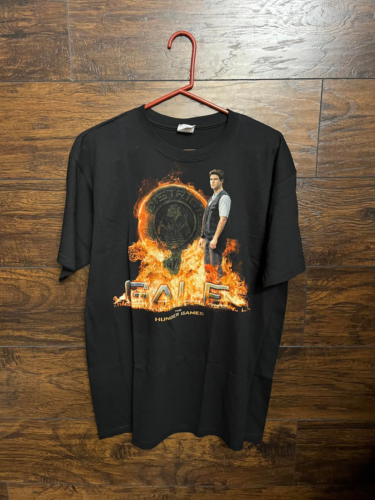 Vtg Gale T-shirt Hunger Games Movie - Liam Hemsworth - L