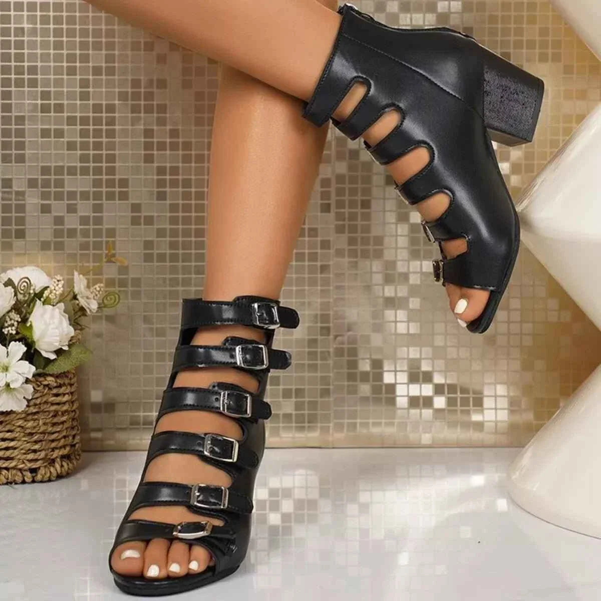 Buckle Open Toe Block : Heels Sandals