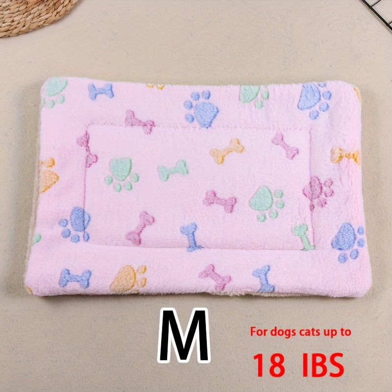 All-Season Dirt-Resistant Rectangular Pet Blanket - Comfortable Dog Paw Heart Print Pet Bed, 1pc
