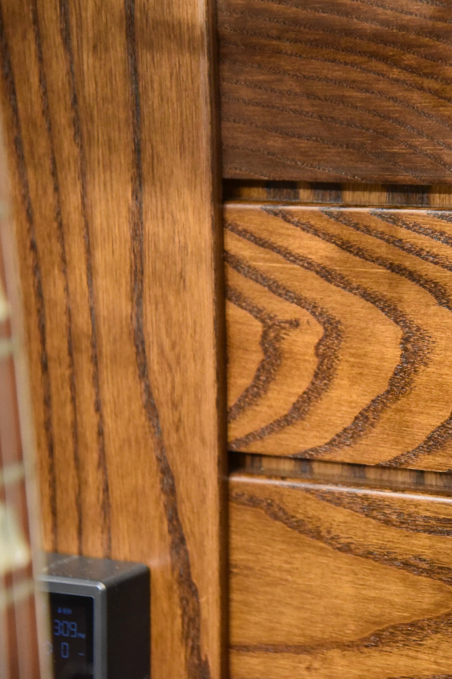 ClimaCab Traditional+ | Ash with Rich Tobacco *Available Nov 2025