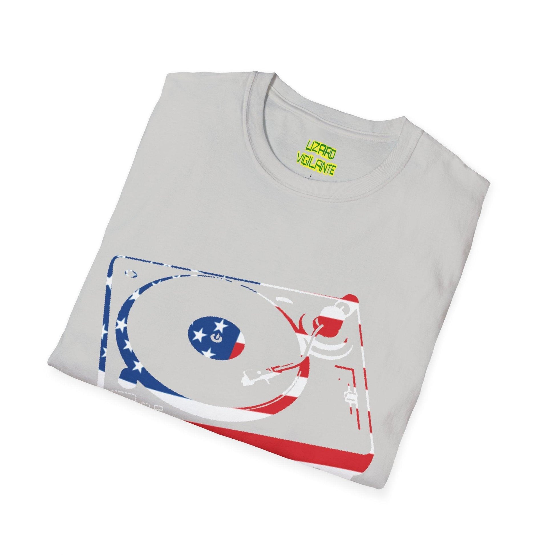 American Flag Turntable Unisex Softstyle DJ T-Shirt - Lizard Vigilante