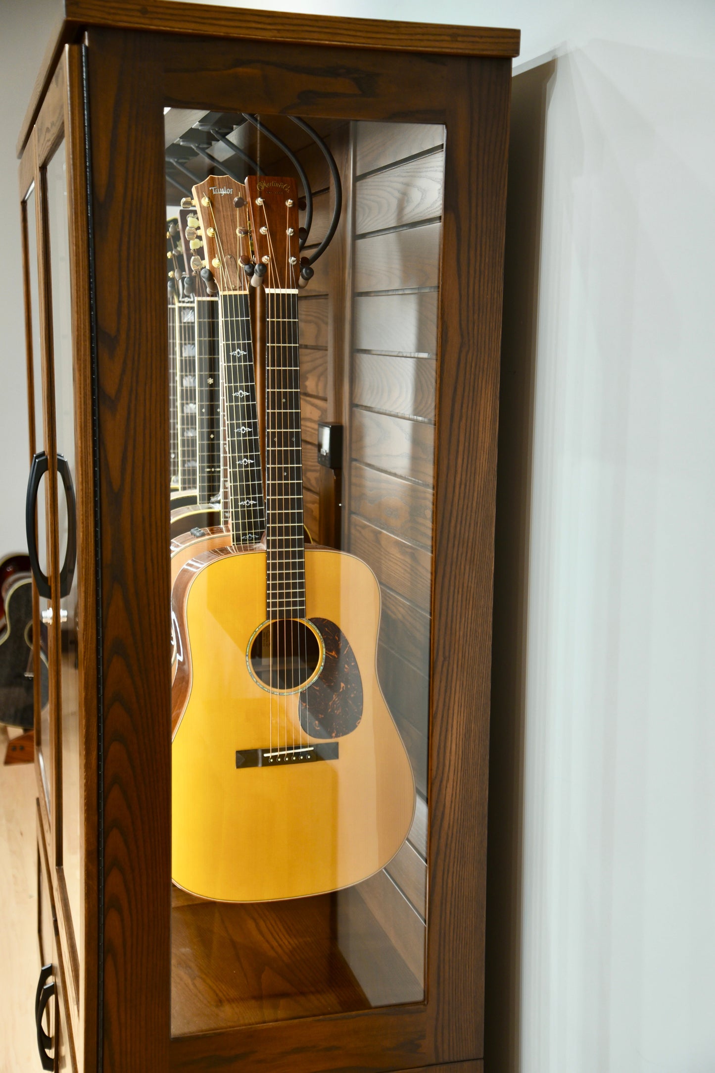 ClimaCab Traditional+ | Ash with Rich Tobacco *Available Nov 2025