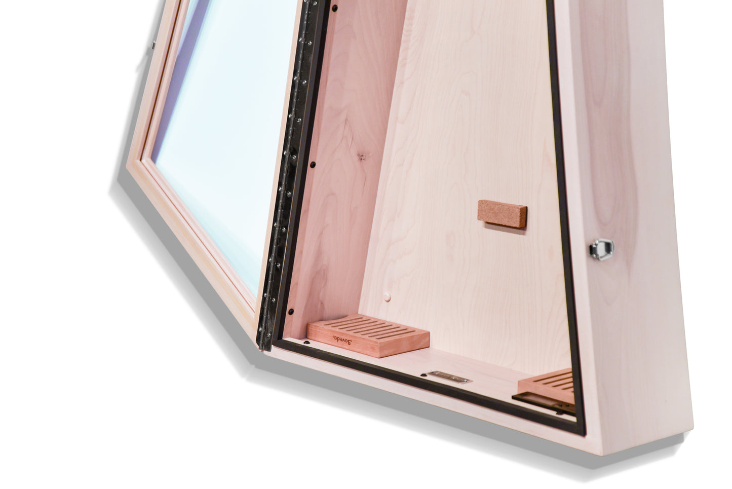 ClimaCase Triangle Humidor - Birch with Campbell White Stain