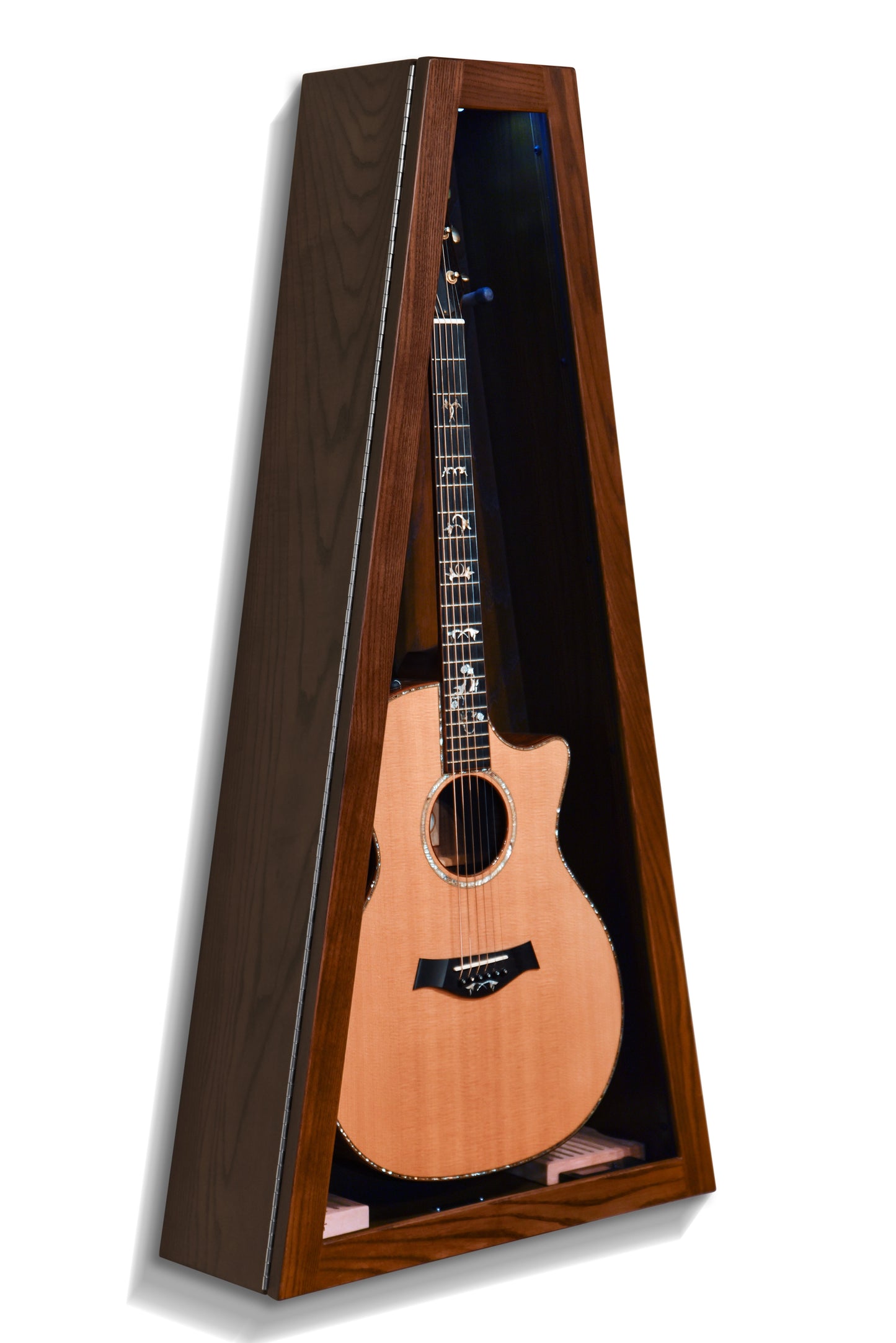 ClimaCase Triangle Humidor - Northern White Ash with Coffee Stain