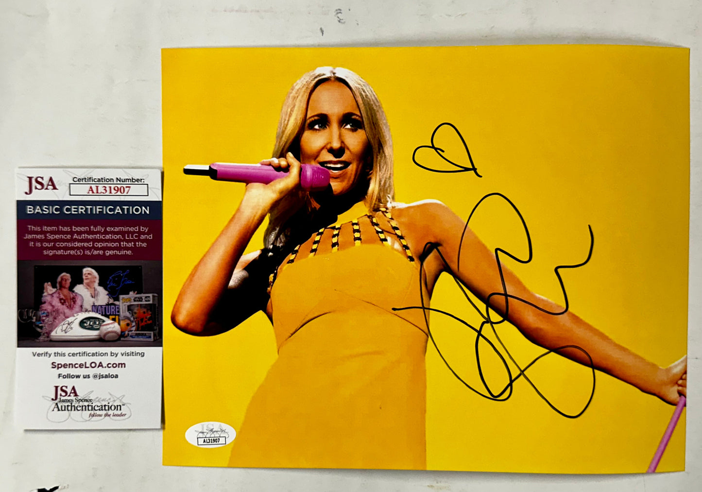 Stand Up Comedian Nikki Glaser Signed 8x10 Photo With JSA COA