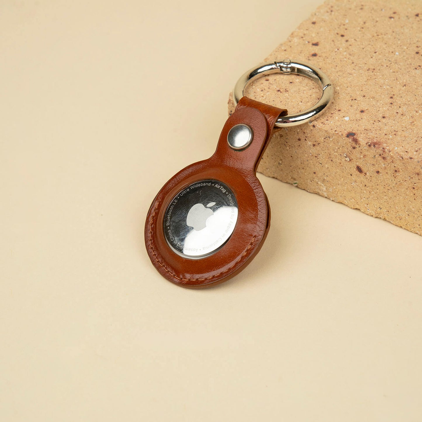 Premium Leather AirTag Holder - Rich Brown - Orlando