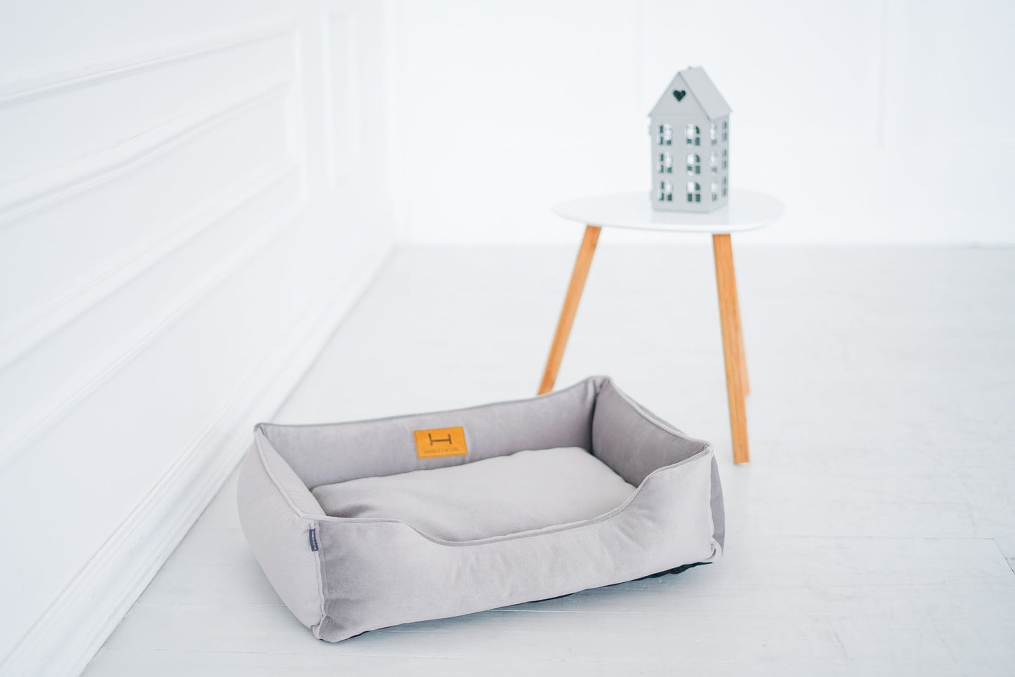 Velvet Dog Bed Dreamer