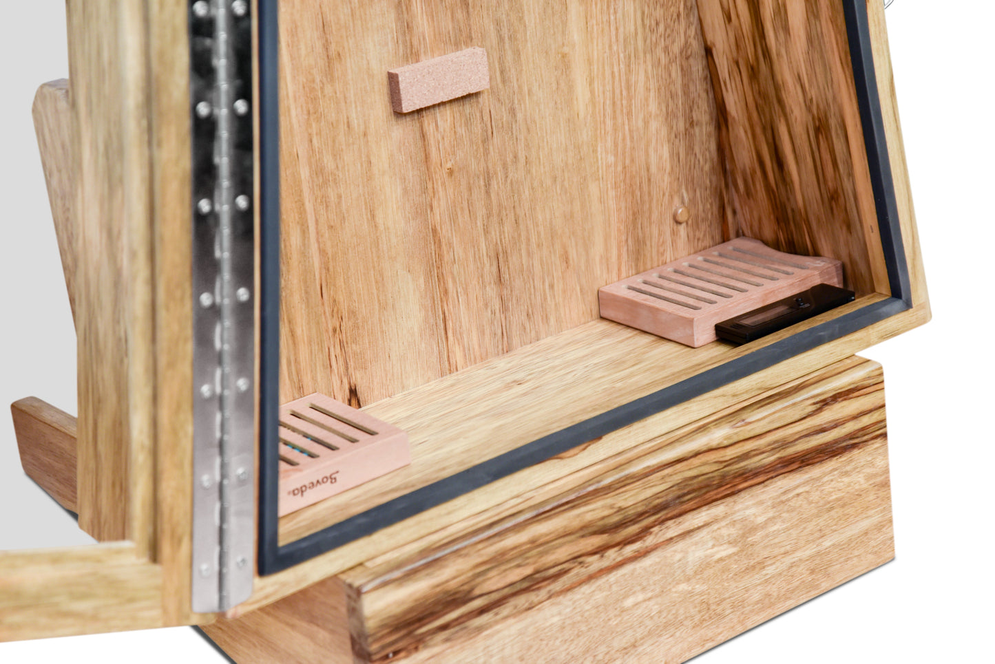 ClimaStand Triangle Humidor with Base - Black Limba