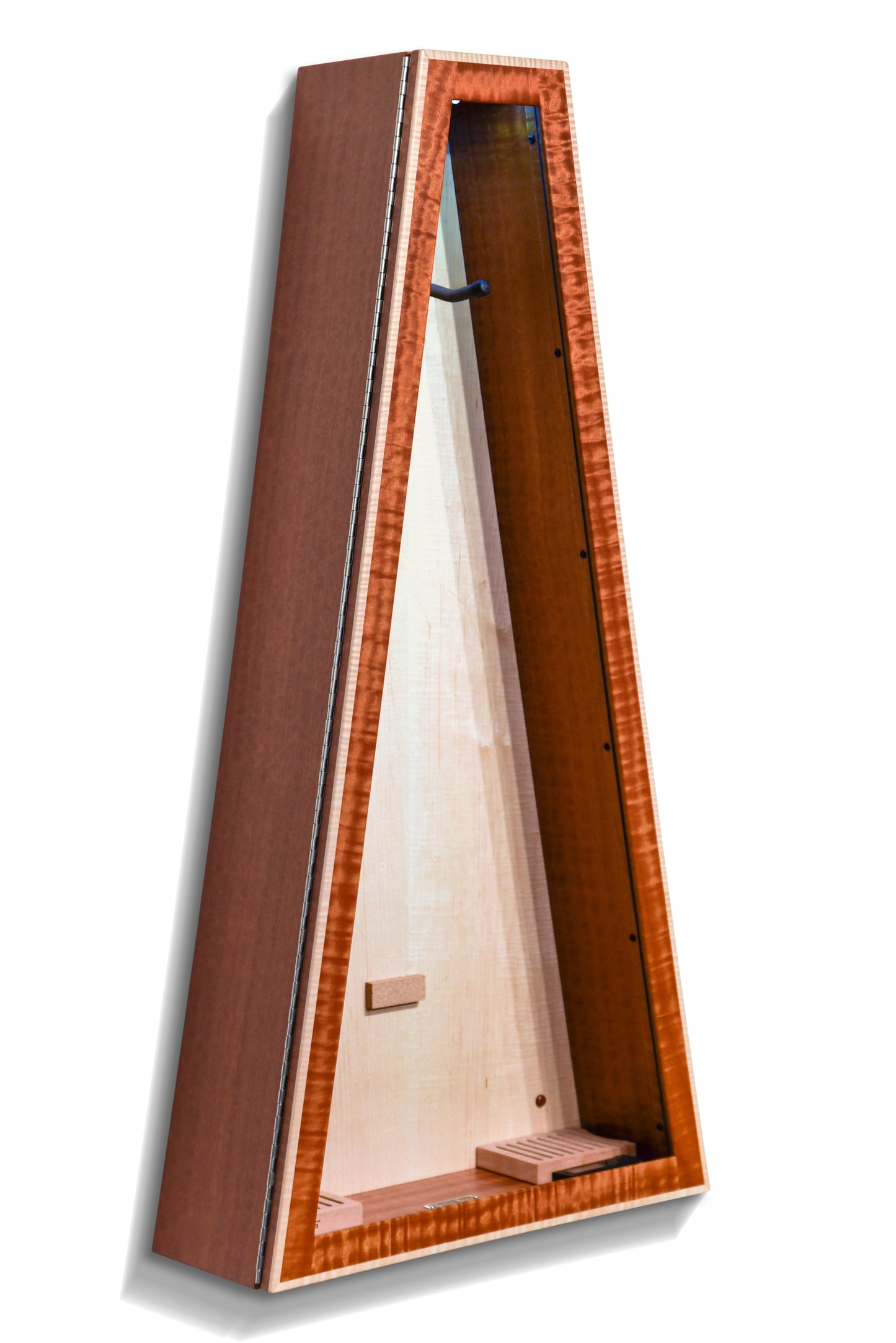 ClimaCase Triangle Humidor - Sapelle with Natural Flamed Maple Back