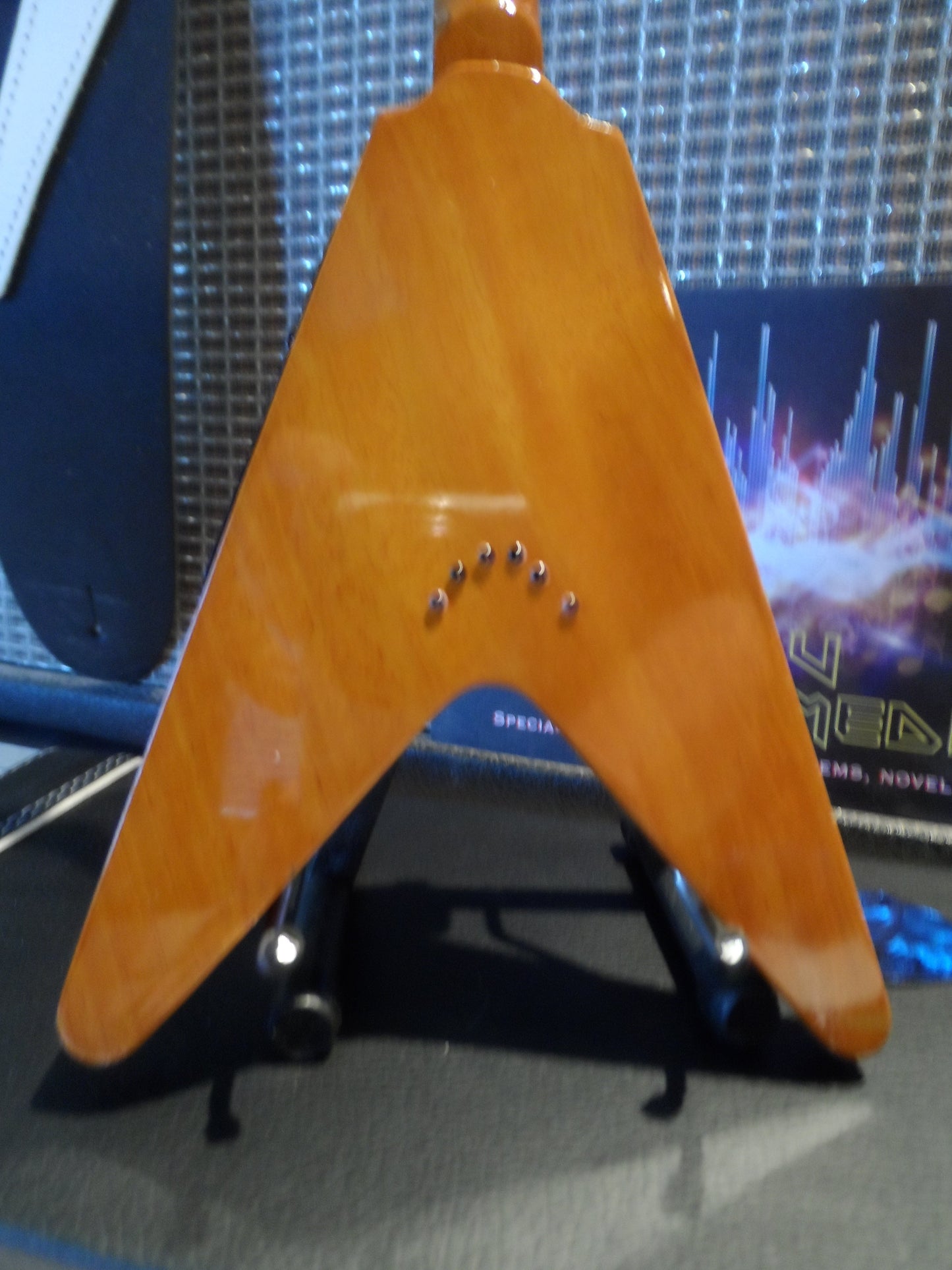 GIBSON 1958 Korina Flying V 1:4 Scale Replica Guitar ~Axe Heaven~