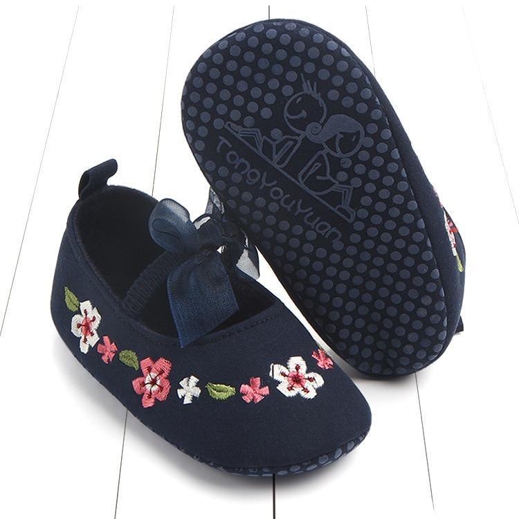 Newborn First Walkers Toddler Shoes Non-slip Baby Girls Kids Floral Shoes Princess Shoes Soft Sole Kids Toddler Infant Boots