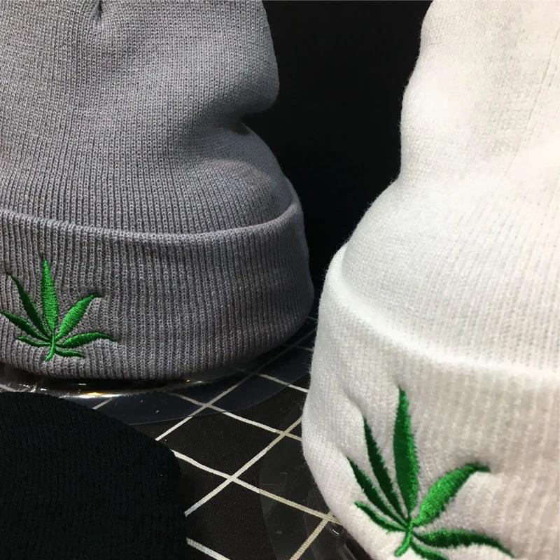 New Men Women Winter Weed Leaf Beanie Hats Warm Hip Hop Punk Knitting Winter Hat For Women Autumn Woolen Cap Skullies Black Hat - Lizard Vigilante