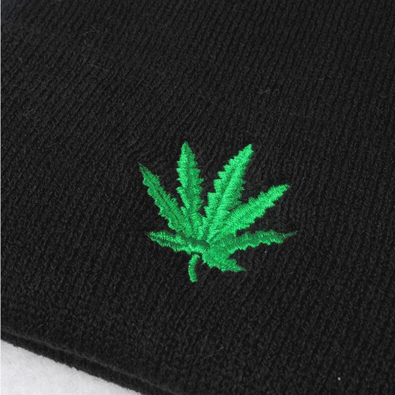 New Classic Fashion Men Women Winter Weed Leaf Beanie Hats - Premium unisex beanie from Lizard Vigilante - Just $18.88! Shop now at Lizard Vigilante