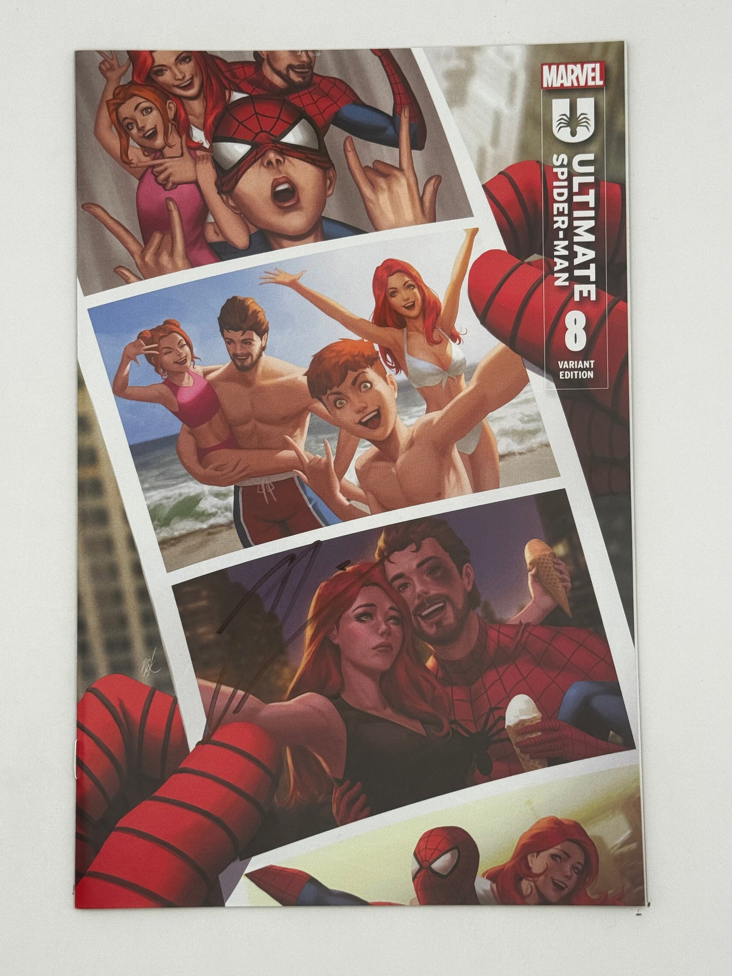 [Signed by Hickman] Ultimate Spider-Man #8 Unknown Comics Ejikure Exclusive Var [INST]