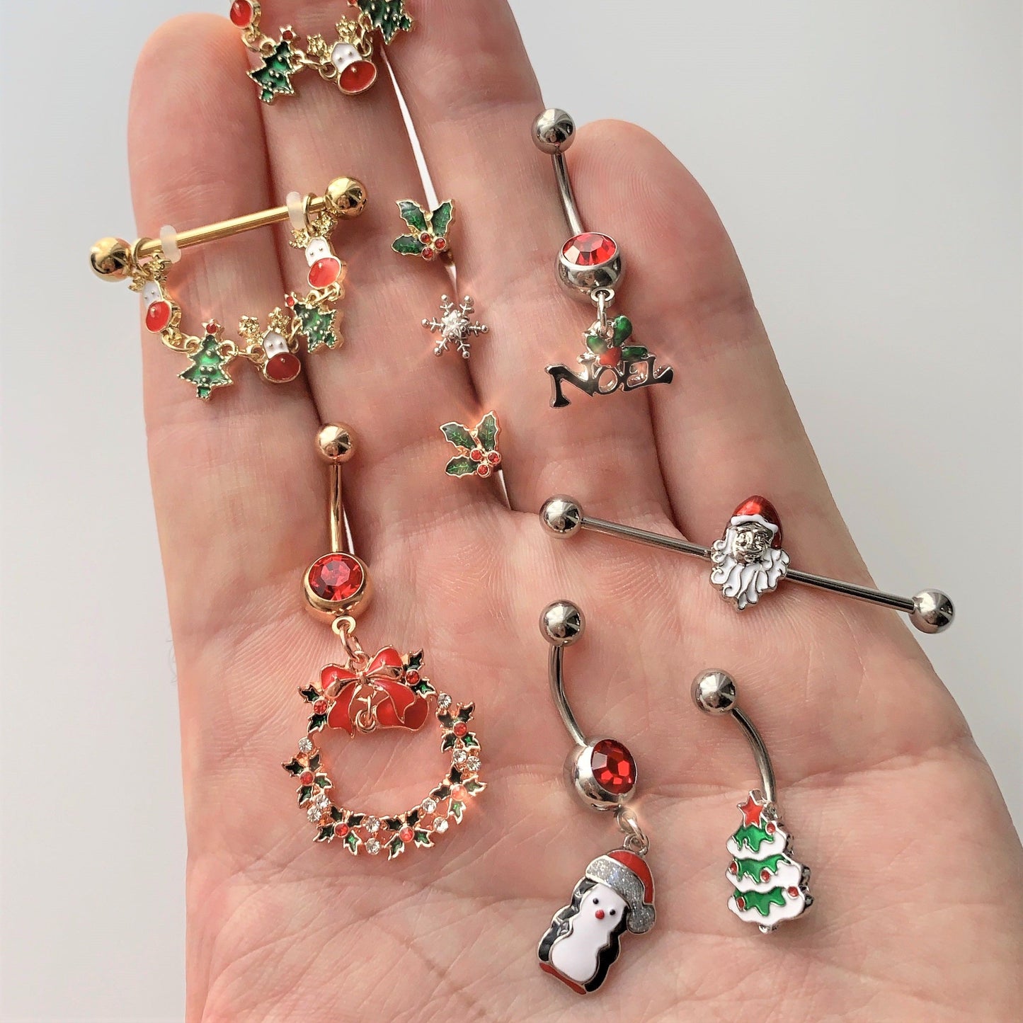 Red Gem Rose Gold Tone Holiday Wreath Christmas Dangle Belly Ring