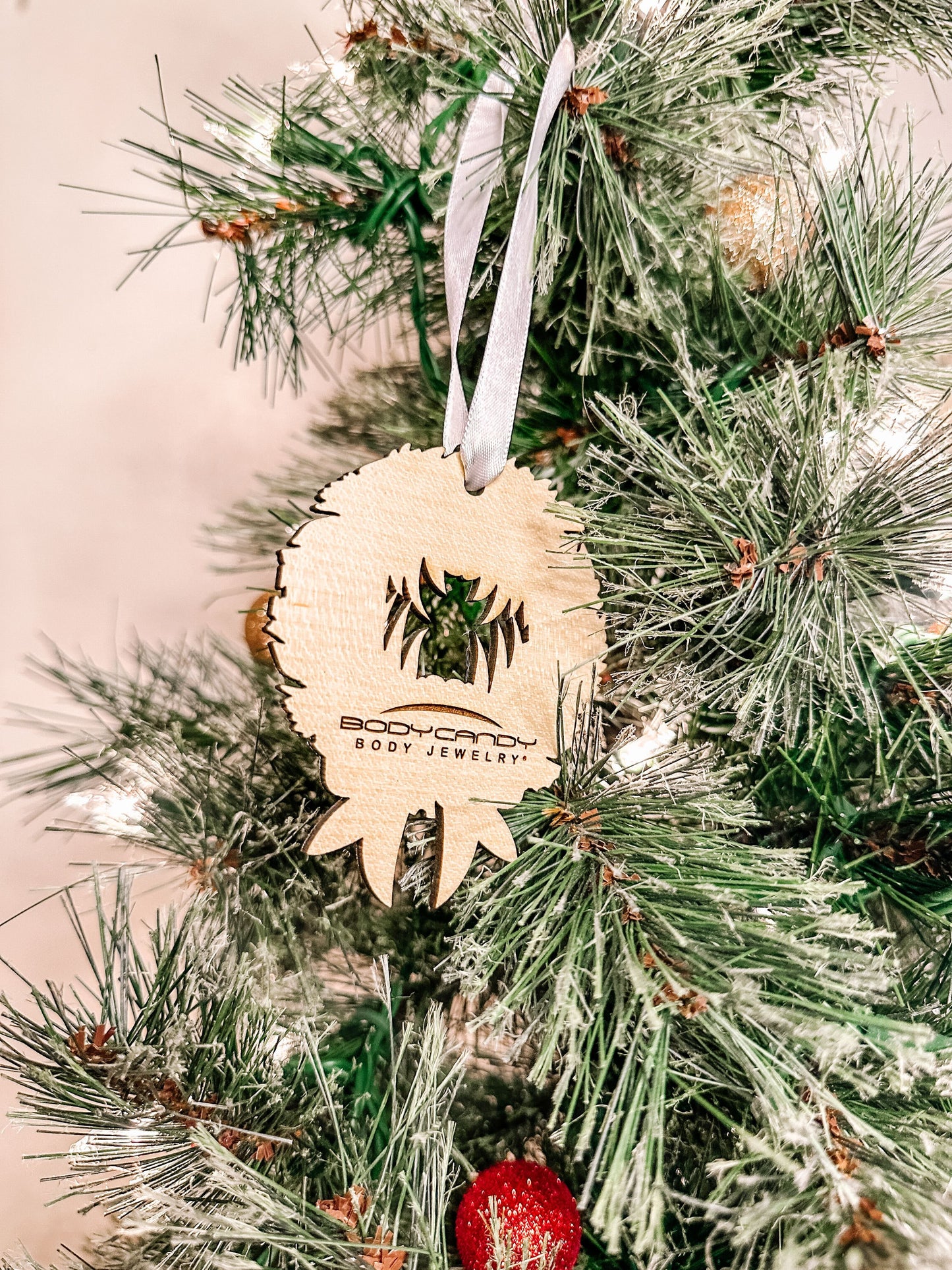 Wood Holiday Vampire Wreath Christmas Ornament