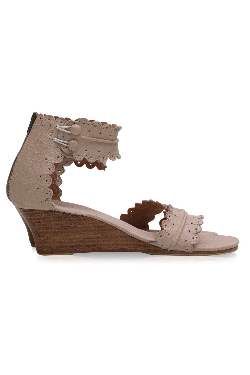 Stylish Magdalena Wedges - The Perfect Pair for Any Occasion