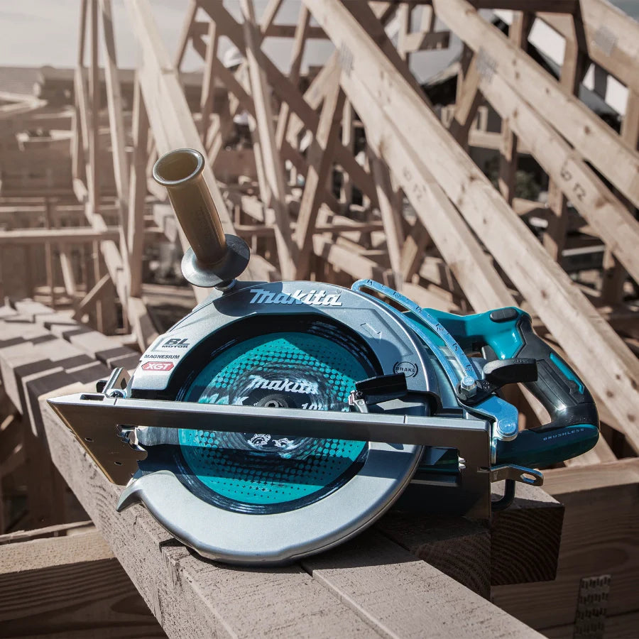 Makita GSR02M1 40V max XGT® Brushless Cordless Rear Handle 10‑1/4" Circular Saw Kit, AWS® Capable (4.0Ah)