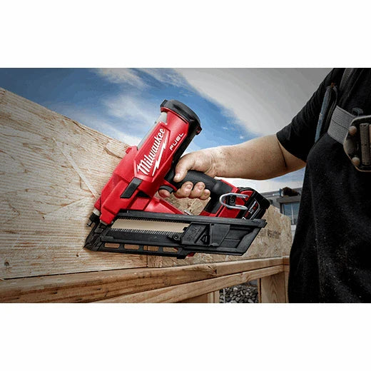 Milwaukee 2745-20 M18 FUEL™ 30 Degree Framing Nailer (Tool Only)