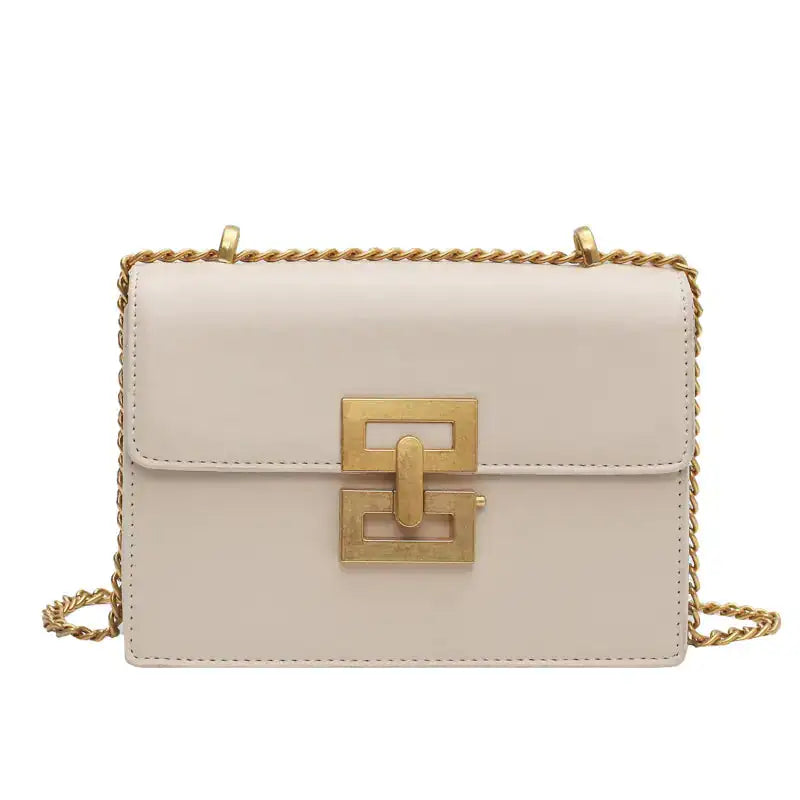 Retro European American Handbags with Chain Detail
