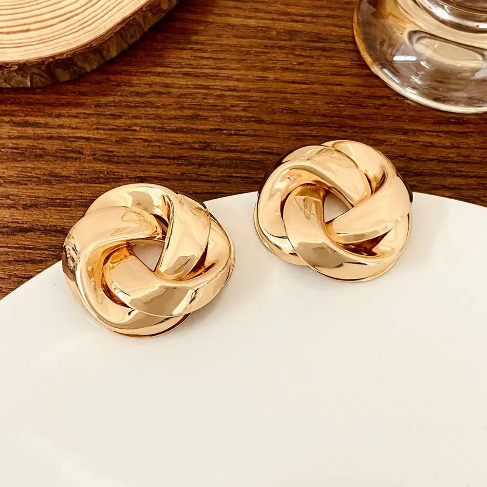 All-match Twisted Alloy Stud Earrings For Women
