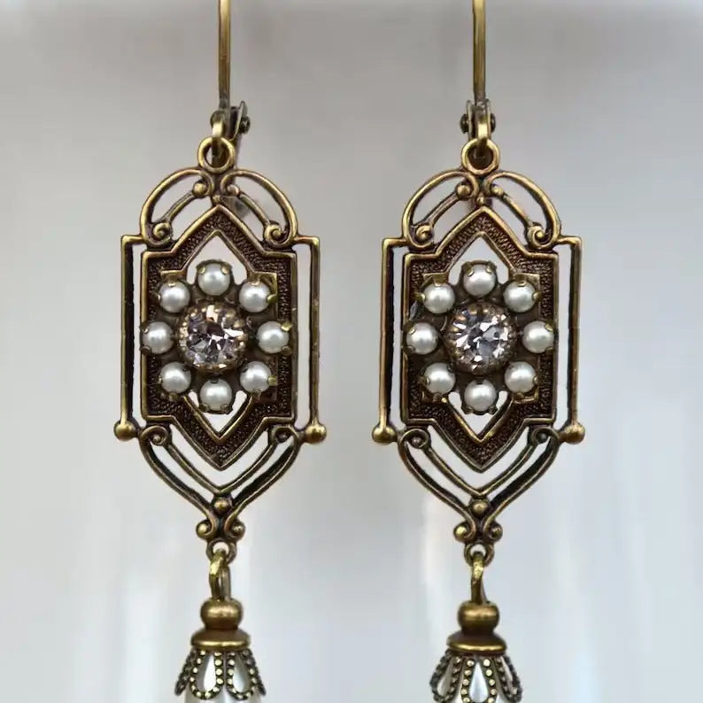 European And American Retro Earring Pendant For Ladies