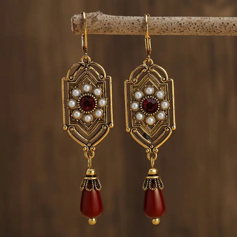 European And American Retro Earring Pendant For Ladies