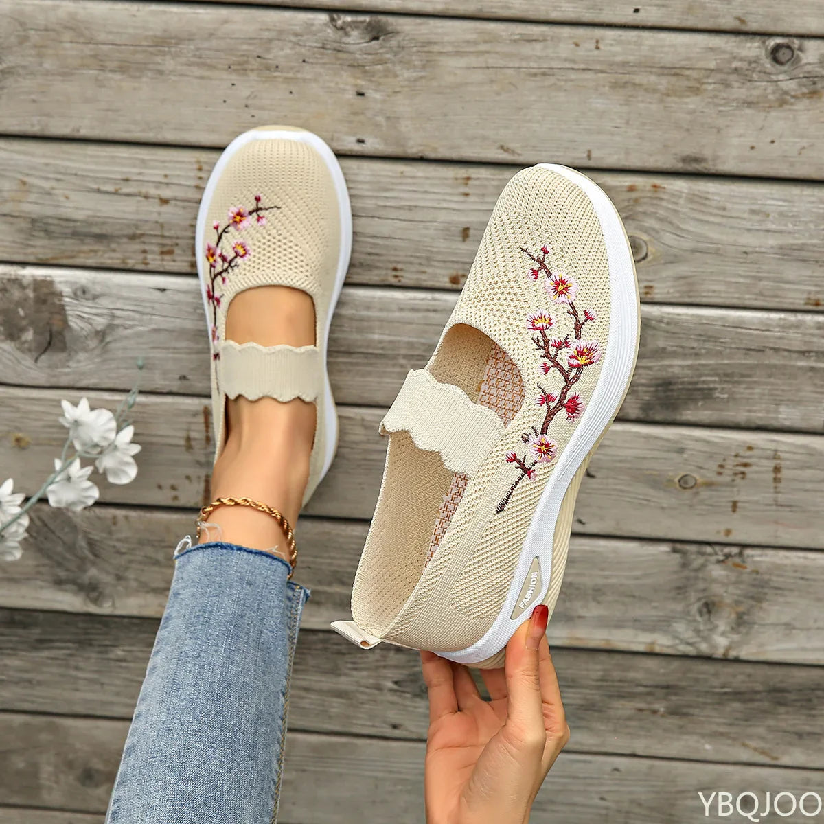 Minimalist comfortable Anti-slip soft-soled shoes Women's summer lightweight breathable flats women's shoes casual sports shoes