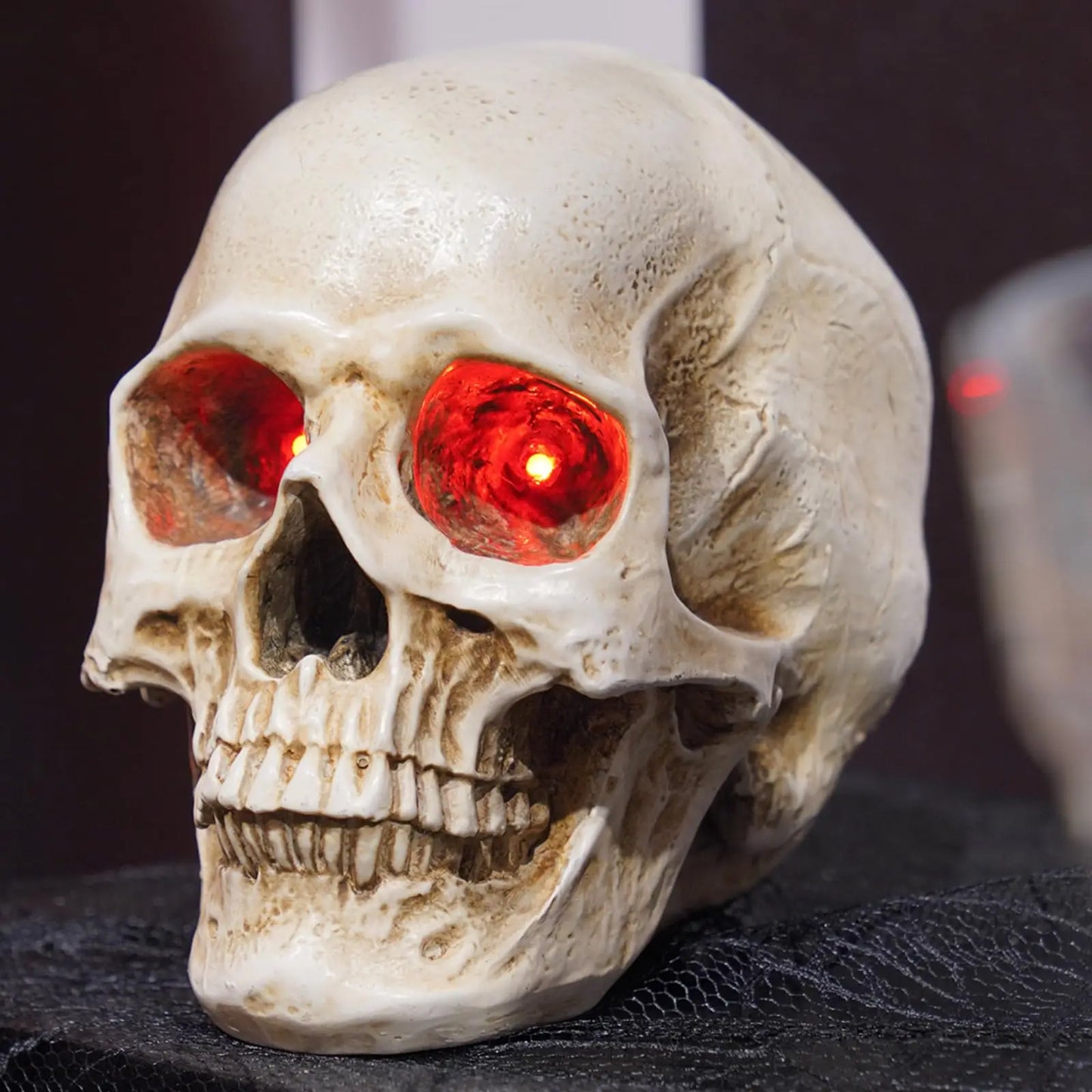 Skeleton Skull Decor Halloween Resin Skull Statues with Red Led Lights Human Skull Sculpture Bone Prop Horror House Party