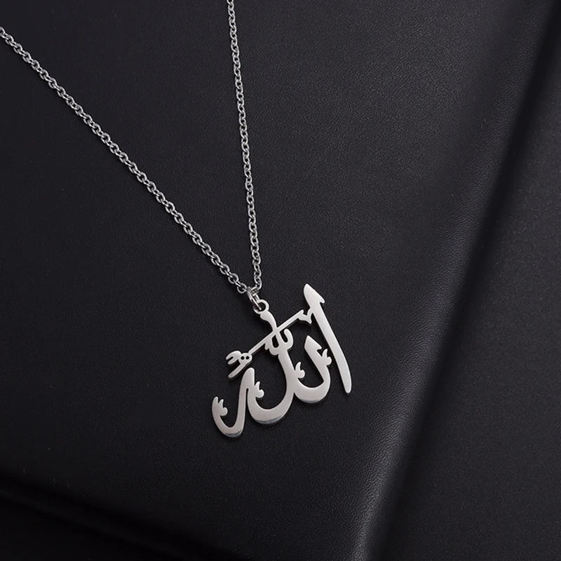 Fashion Trend Engraved Alphabet Bear Pendant Cute Animal Necklace Mens Womens Charm Hip Hop Party Street Jewelry Gifts
