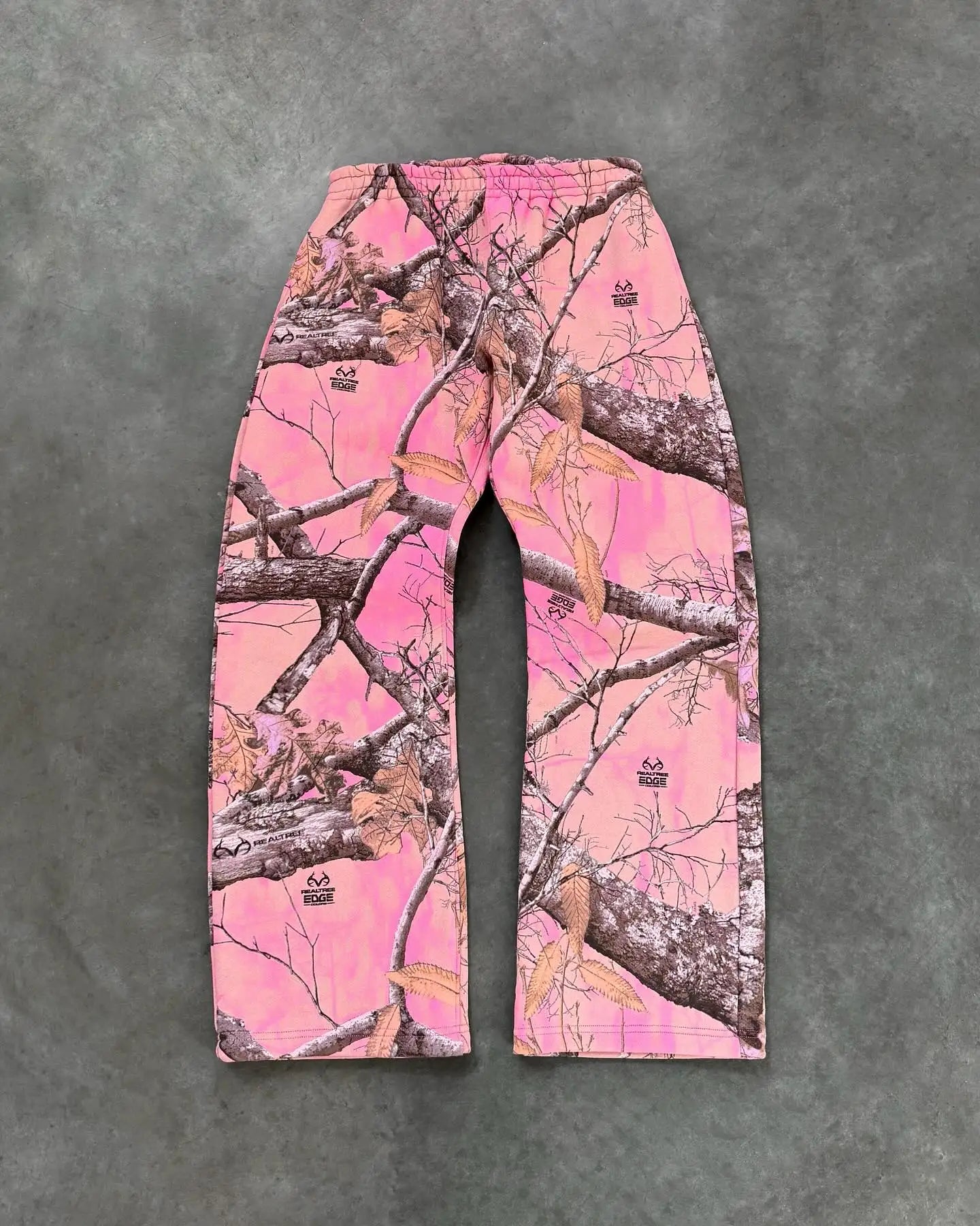 Camo Carnage Street Pants – Y2K Gothic Branch Camo Straight-Leg Sweatpants, High Street Havoc Edition 🩶🔥