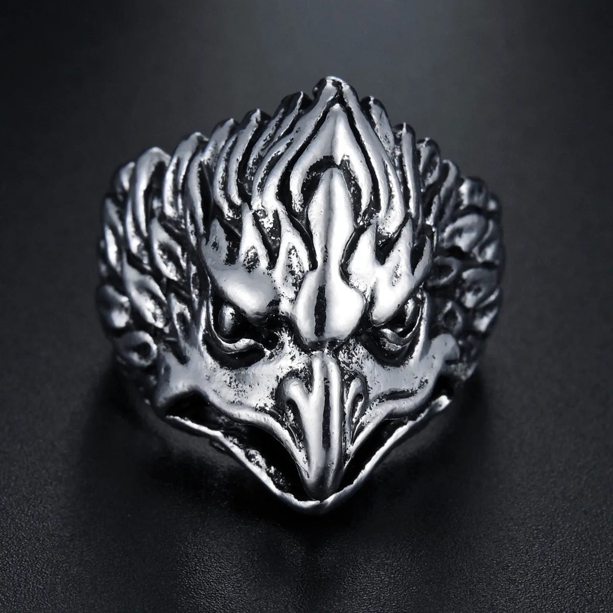 Predator Pulse Skull Ring – Gothic Biker Armor for the Apocalypse-Loving Elite