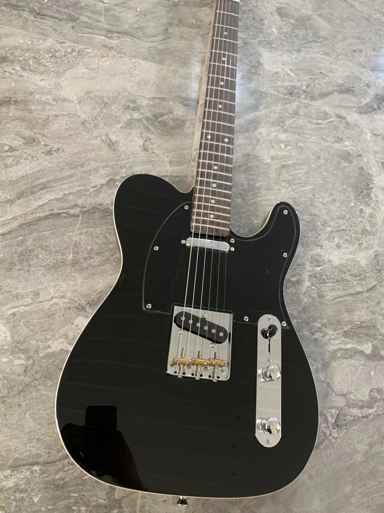 Soulbreaker Tele Riotcaster — 21-Fret Mahogany Thunder Machine With Rosewood Gripboard