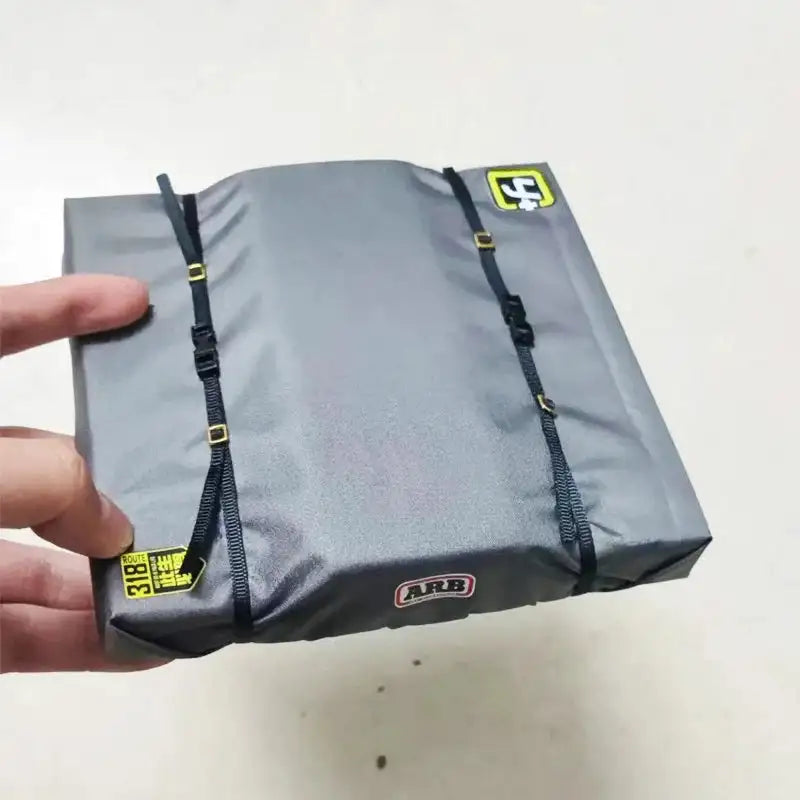 Simulated Tent Bag Side Tent Mood Accessory for 1/8 1/10 RC Track Car Traxxas TRX4 Defender Bronco AXIAL SCX10 RC4WD Decoration