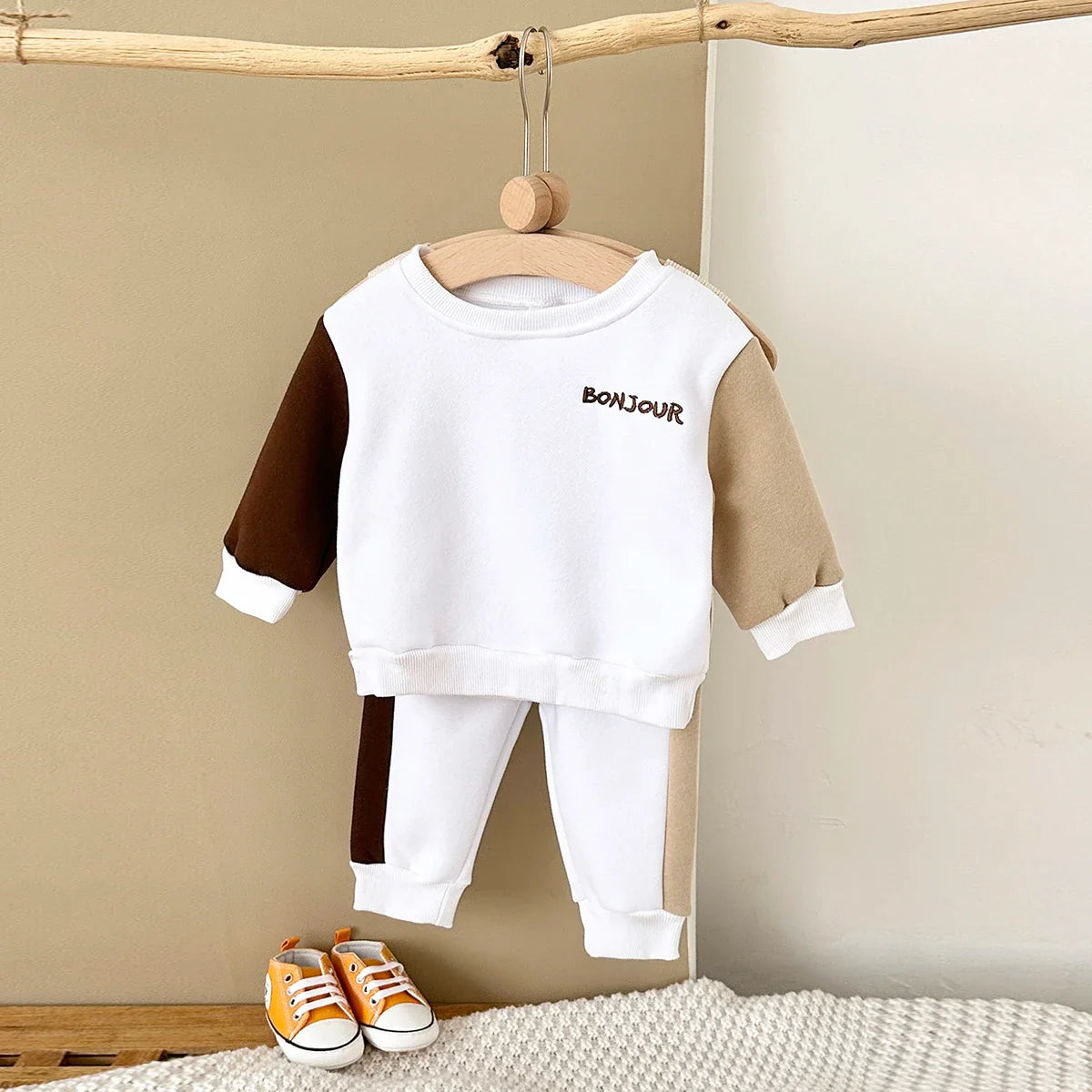 Infant Outfit Sets Baby Boys Clothes Bonjour Print Top Pants Thick Warm Girls Stylish Sportswear Autumn Winter Long Sleeve 2Pcs