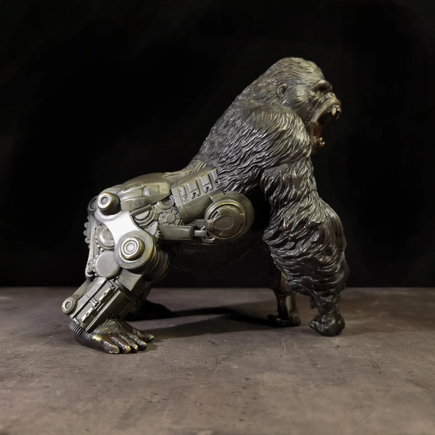 Famous sculptor Collectible works Postmodernism bronze Sculpture ART Mechanical gorilla HOME office Bar Decorative statue