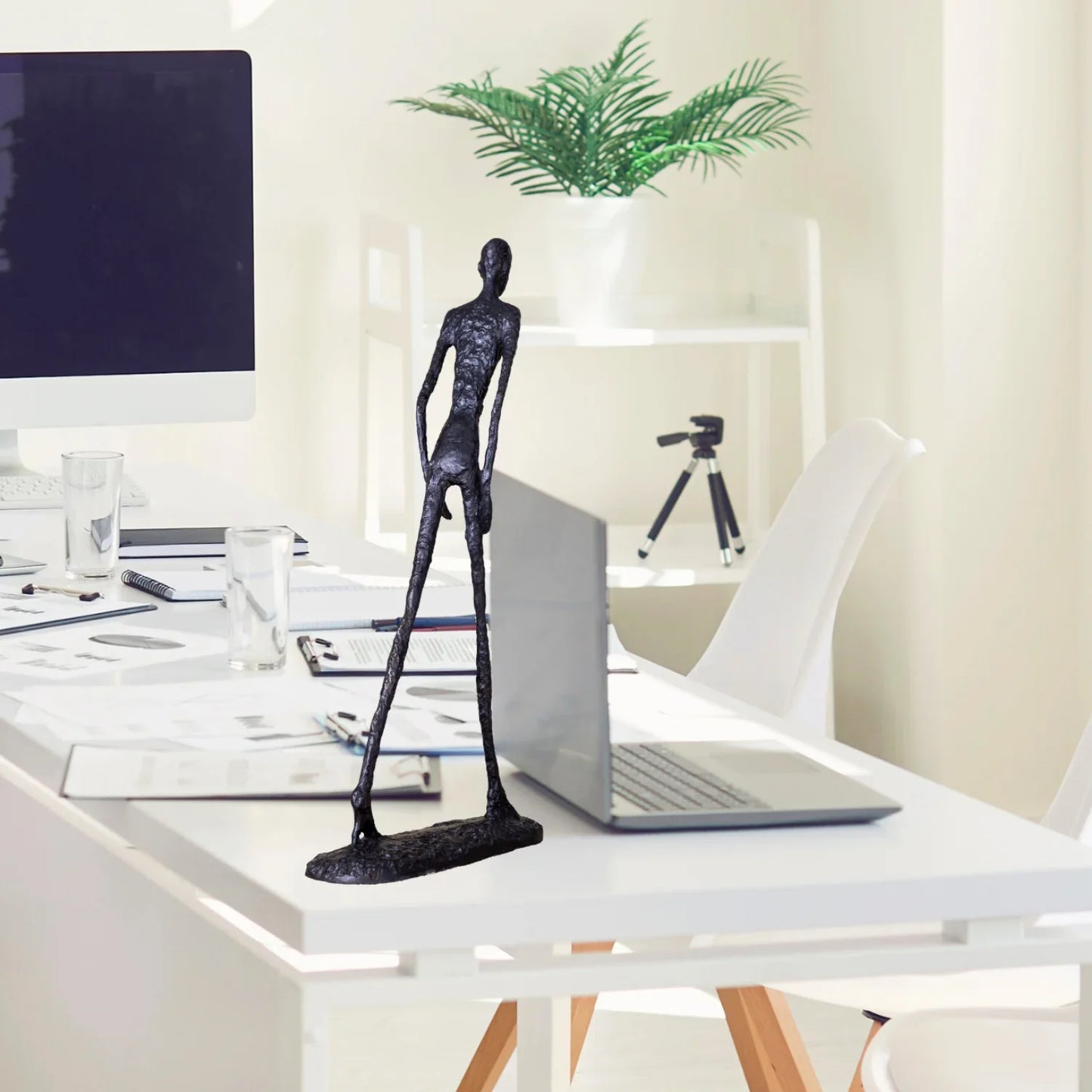 30cm Giacometti Sculpture Bronze Walking Man Statue Abstract Skeleton Hot Casting Art Figurine Famous Replica Crafts Home Decor