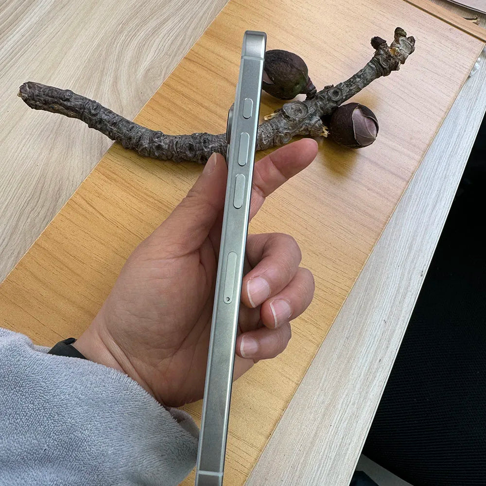 iPhone 16 Pro Max Dual SIM Card 6.9" Genuine LTPO Super Retina XDR OLED Face ID NFC A18Pro 8GB 256/512GB 5G Cell Phone