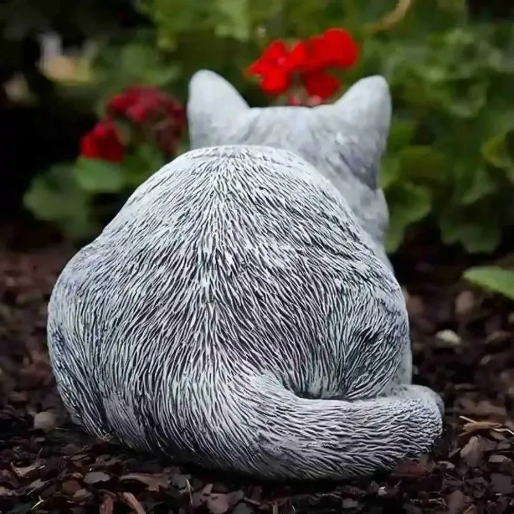 Cat Ornament Resin Cat Statue Realistic Unique Animal Figurines Cartoon Cat Sculpture Courtyard