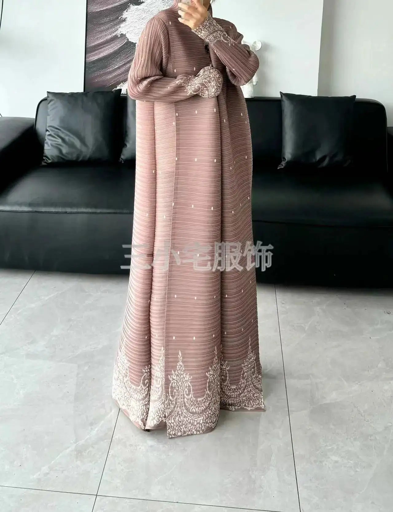 Autumn and Winter New Abaya Fashion Lapel Pleated Long Sleeved Cardigan Windbreaker Jacket Saudi Abayas for Women