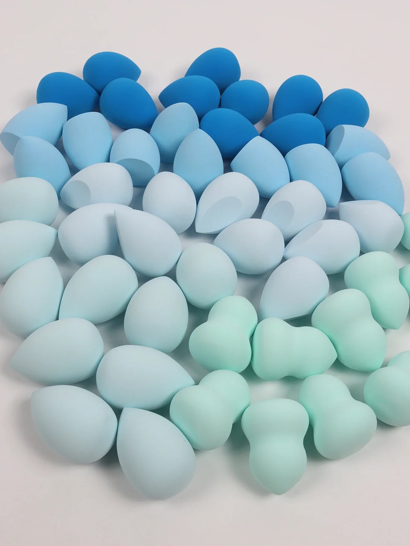 30 Beauty Eggs (Makeup Sponges) Foundation Make-Up Mixed Beauty Sponge, Liquid, Cream and Powder Without Blemish, Multi-Color C