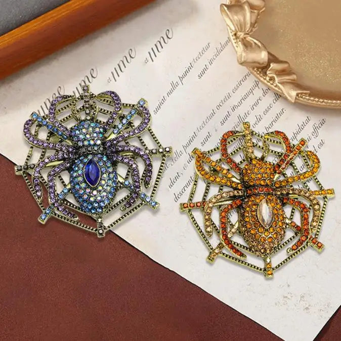 Venom Stage Spider Brooch – Giant Crystal Punk Insect Pin with Pearl Shockwave