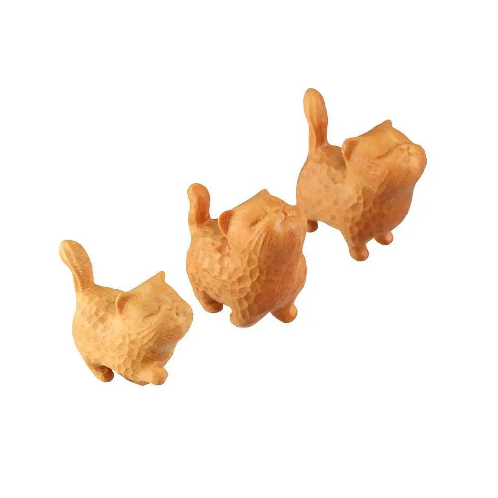 Cat Ornament Hand-carved Wooden Cat Statue Tiny Cute Cat Sculpture Miniature Creative Animal Figurine Desktop