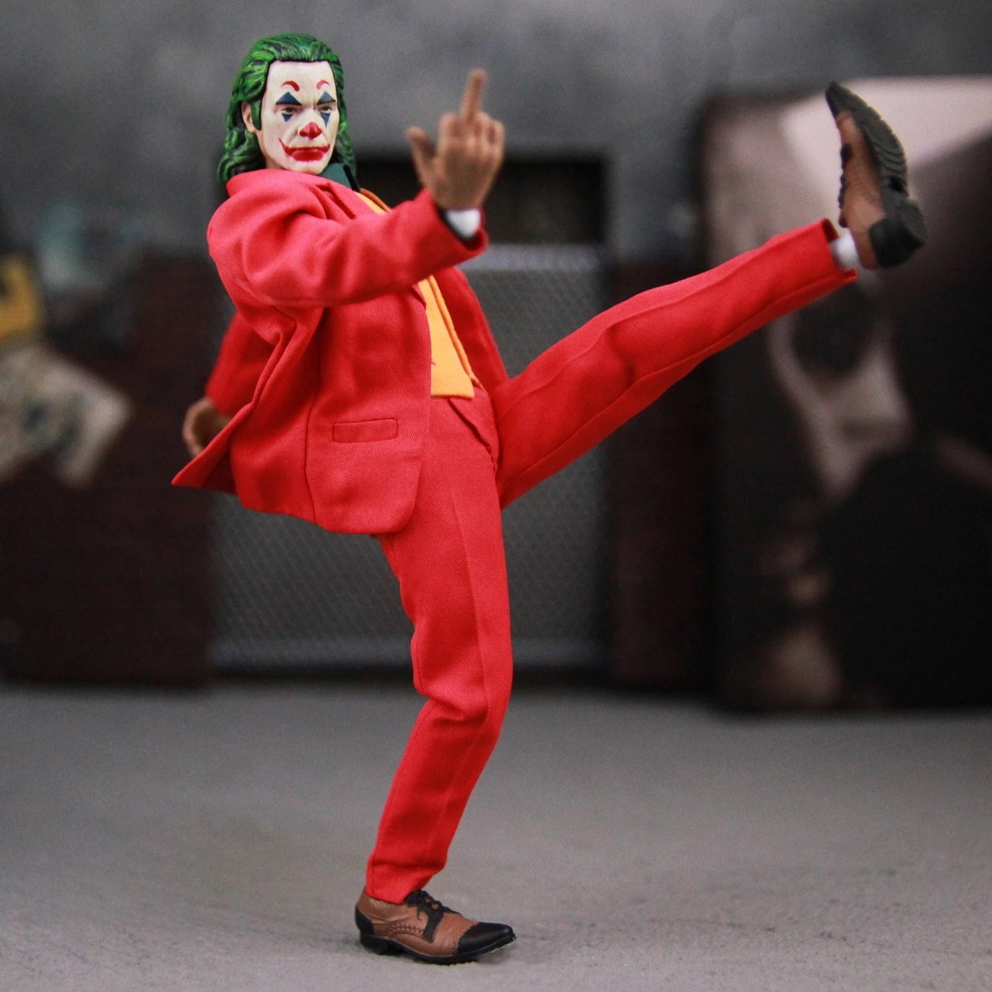 JOKER'S LAST RIFF – 6” Limited-Run Chaos Model by Hot Toys // Western Noir PVC Legend - Premium doll from dsers - Just $205.99! Shop now at Lizard Vigilante