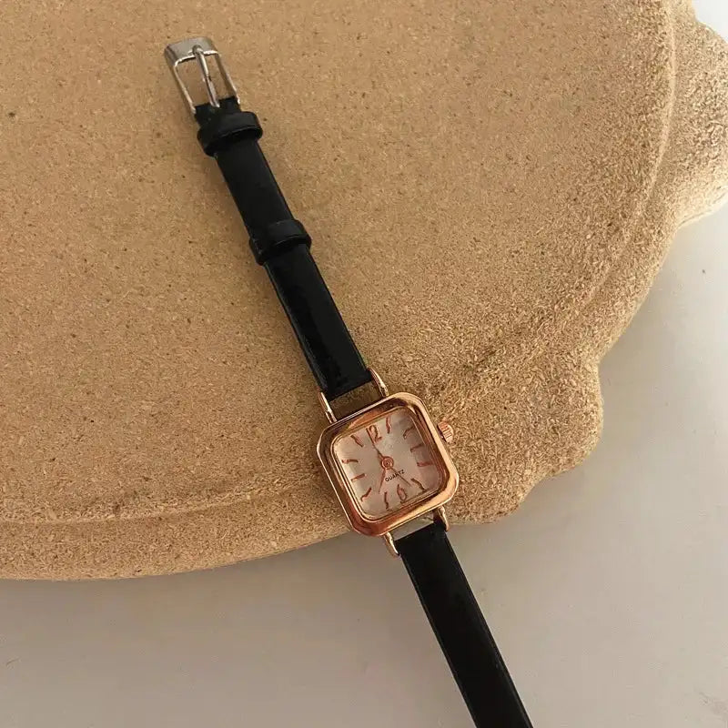 Women Watch Small Square Dial Thin Leather Strap Ladies Wristwatch Elegant Female Watches Casual Relogios Feminino Reloj
